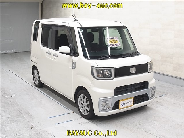 DAIHATSU WAKE
