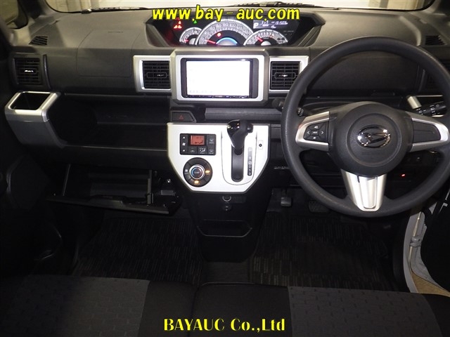 DAIHATSU WAKE