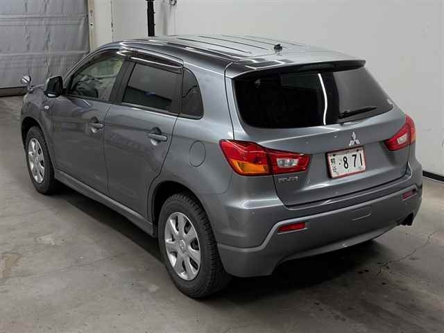 MITSUBISHI RVR