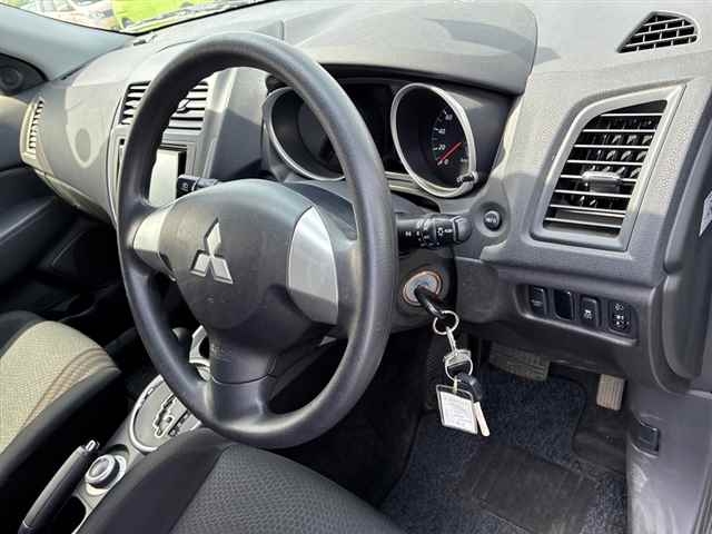 MITSUBISHI RVR