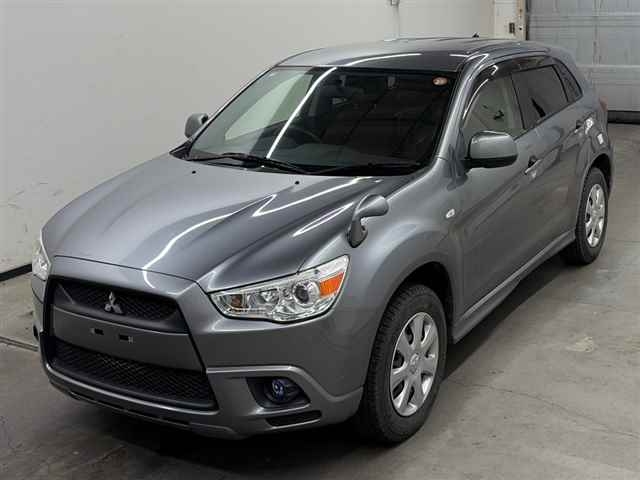MITSUBISHI RVR