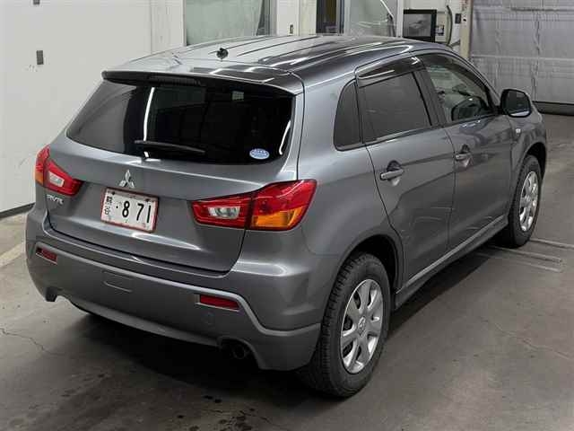 MITSUBISHI RVR