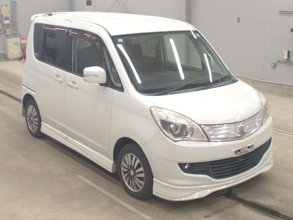 MITSUBISHI DELICA D:2
