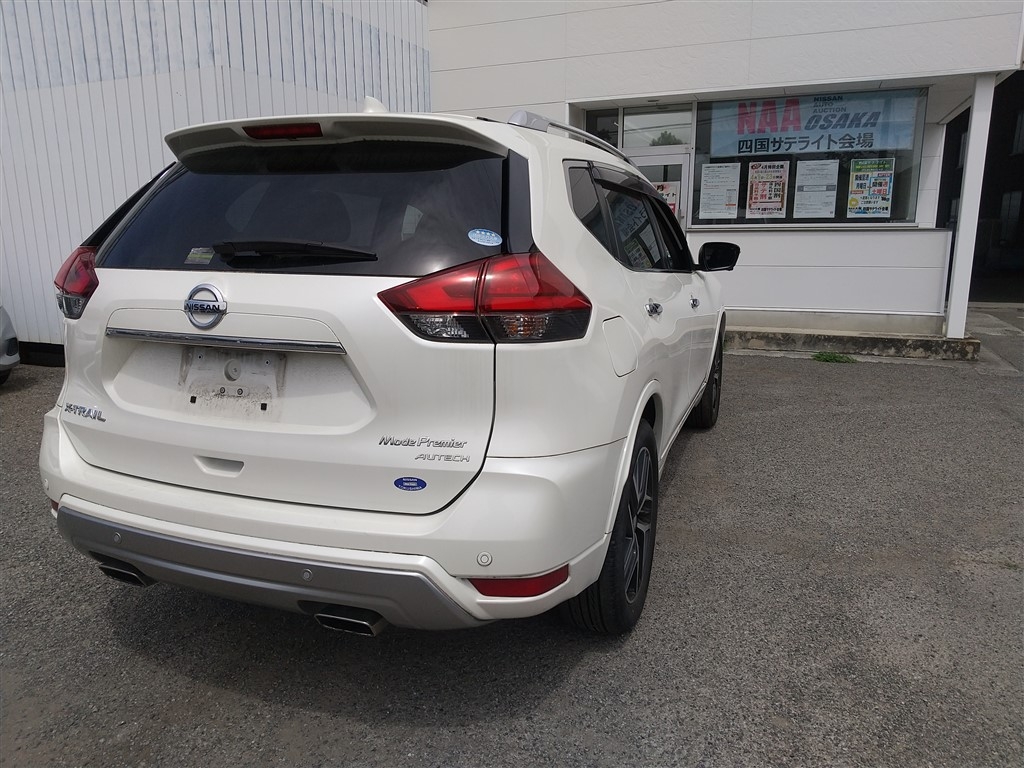 NISSAN X-TRAIL