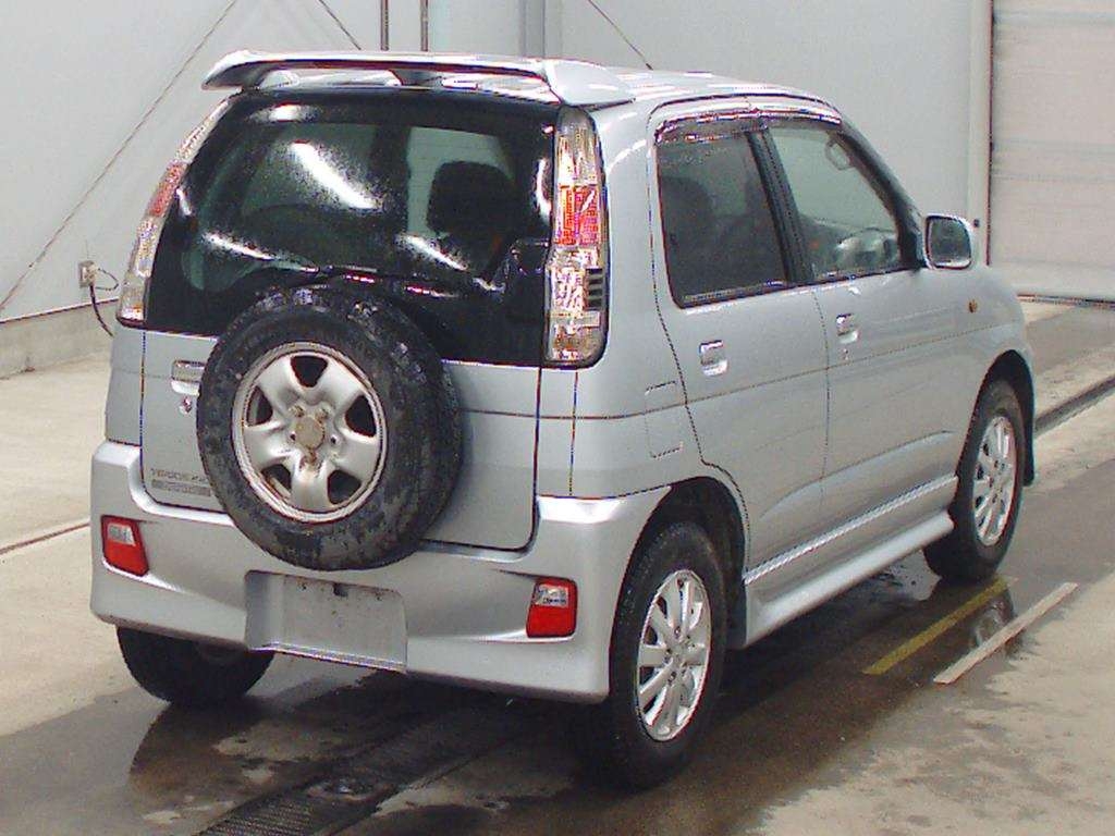 DAIHATSU TERIOS KID