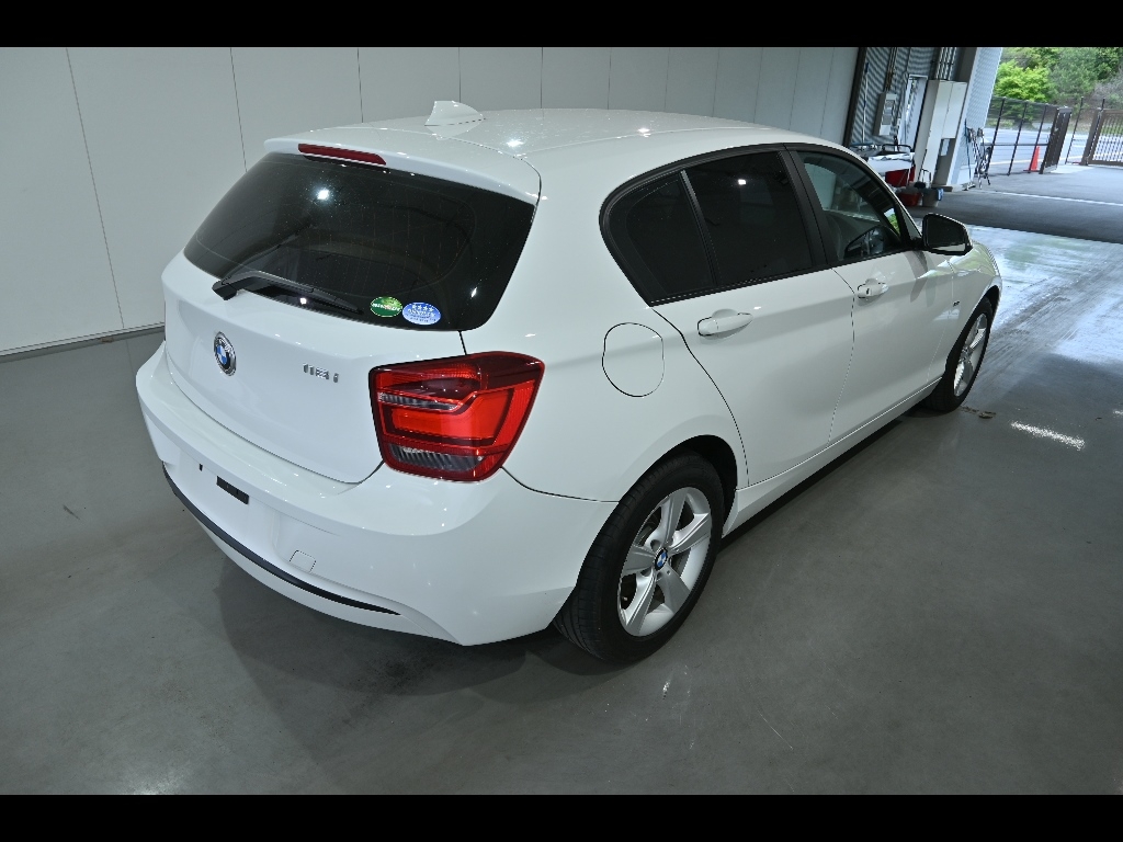 BMW 1-SERIES