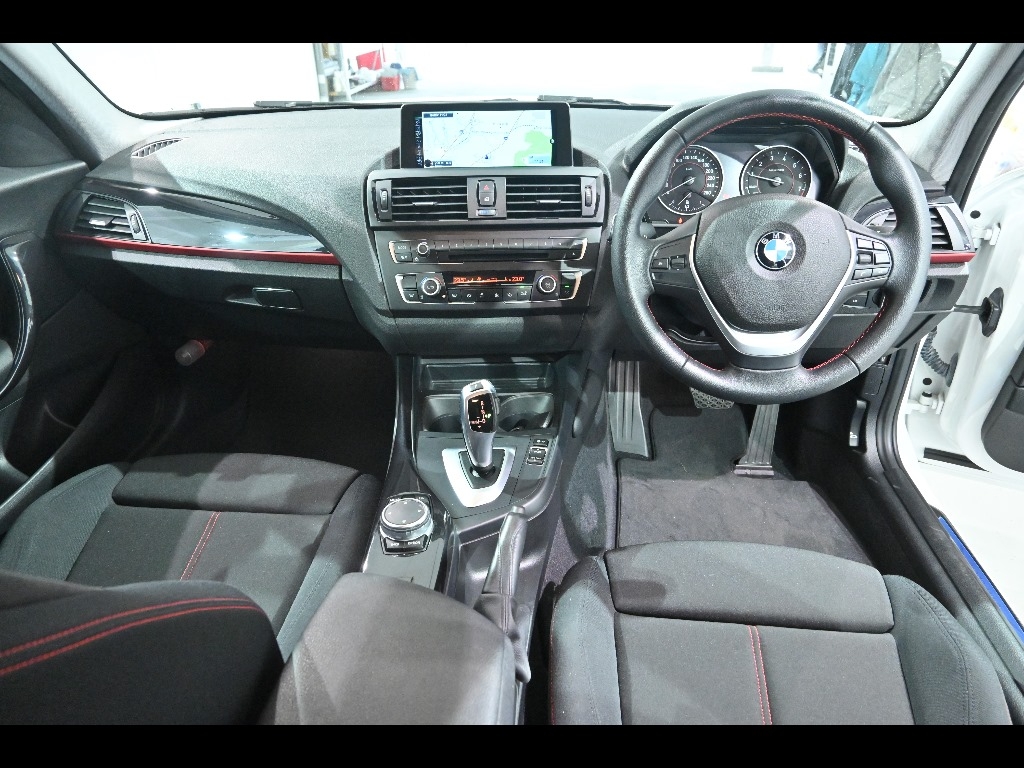 BMW 1-SERIES