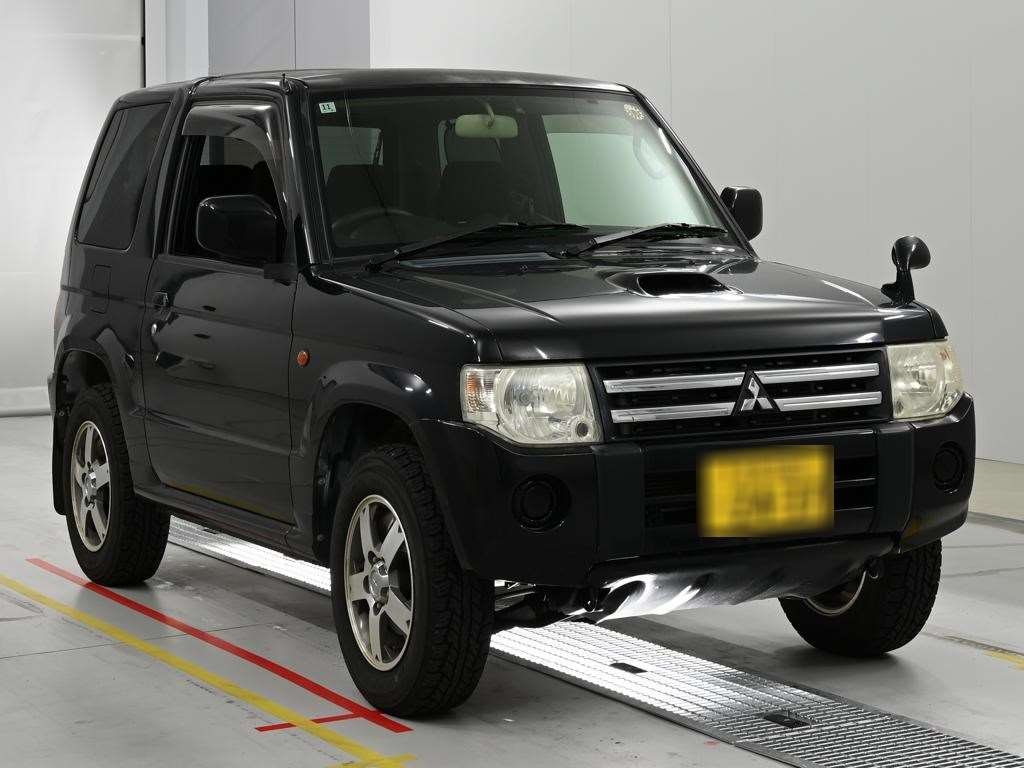 MITSUBISHI PAJERO MINI
