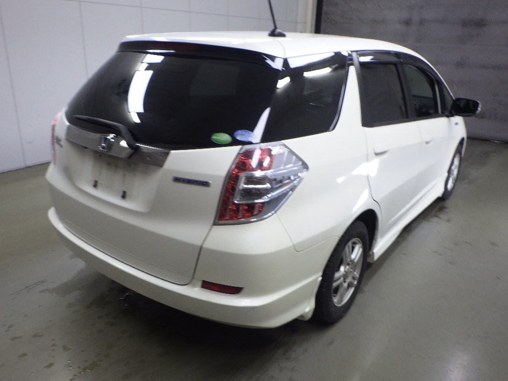 HONDA FIT SHUTTLE