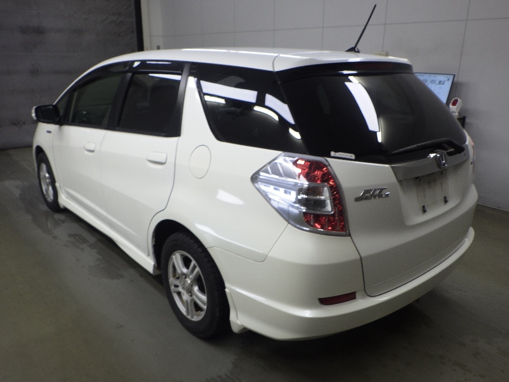 HONDA FIT SHUTTLE