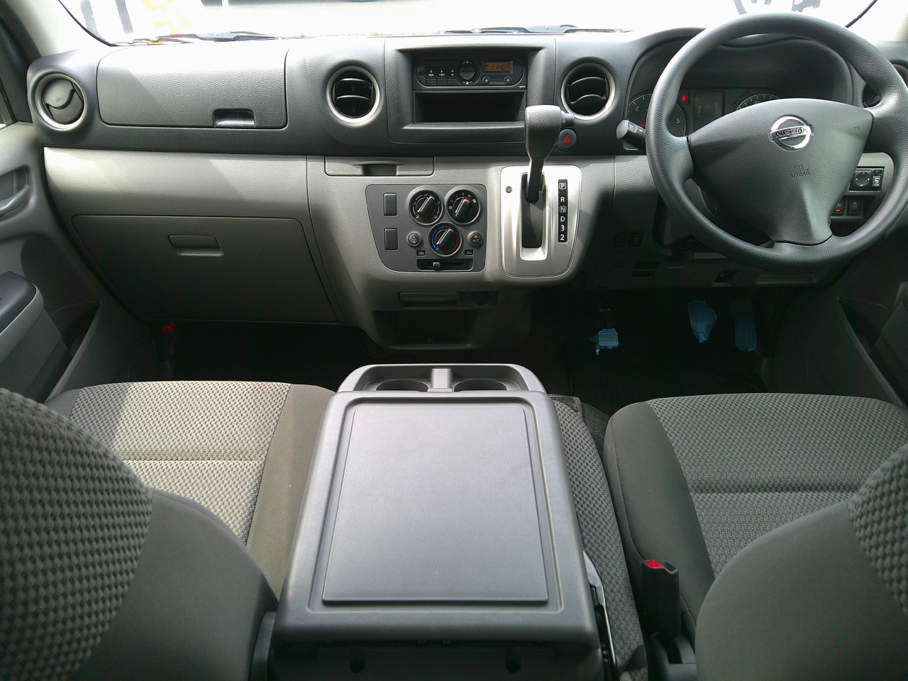 NISSAN NV350 CARAVAN