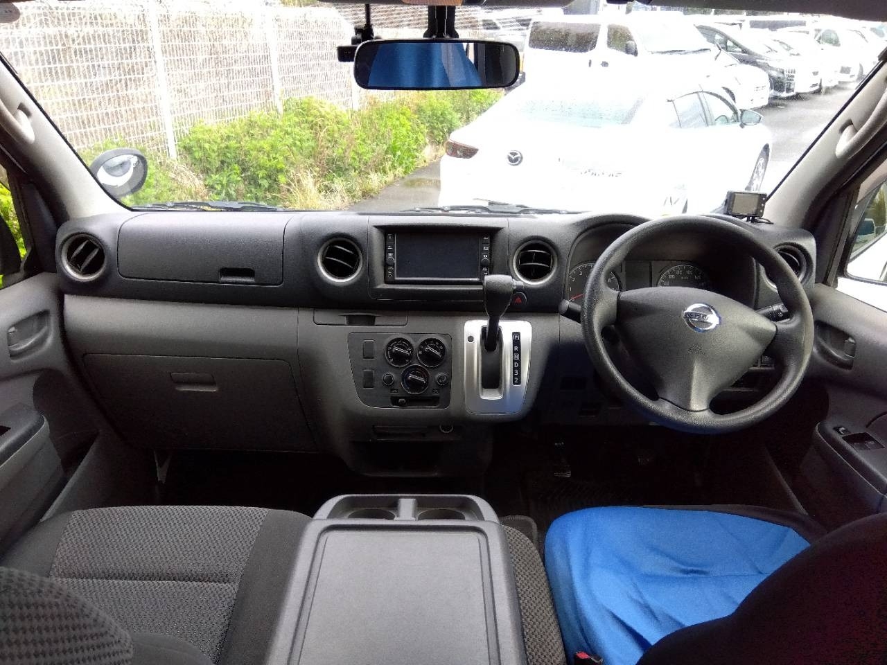 NISSAN NV350 CARAVAN