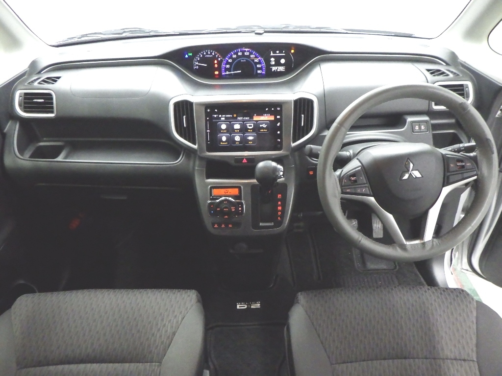 MITSUBISHI DELICA D:2