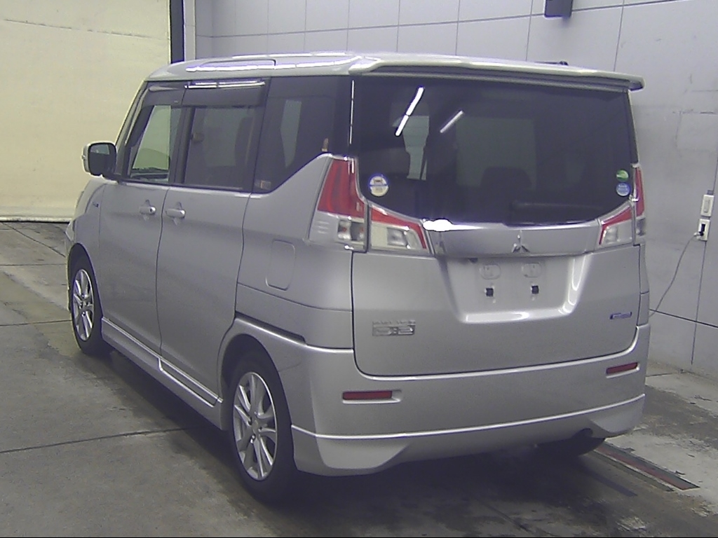 MITSUBISHI DELICA D:2