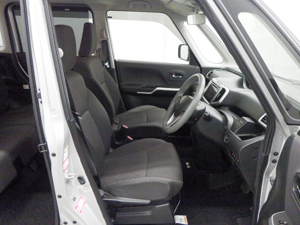 MITSUBISHI DELICA D:2
