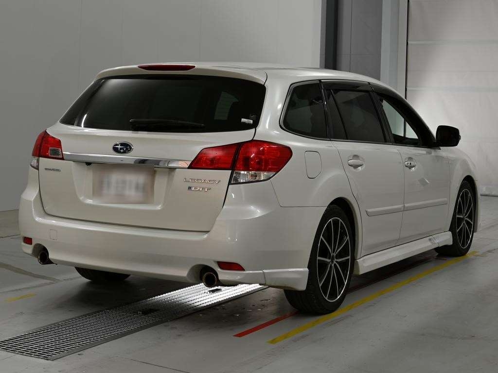 SUBARU LEGACY