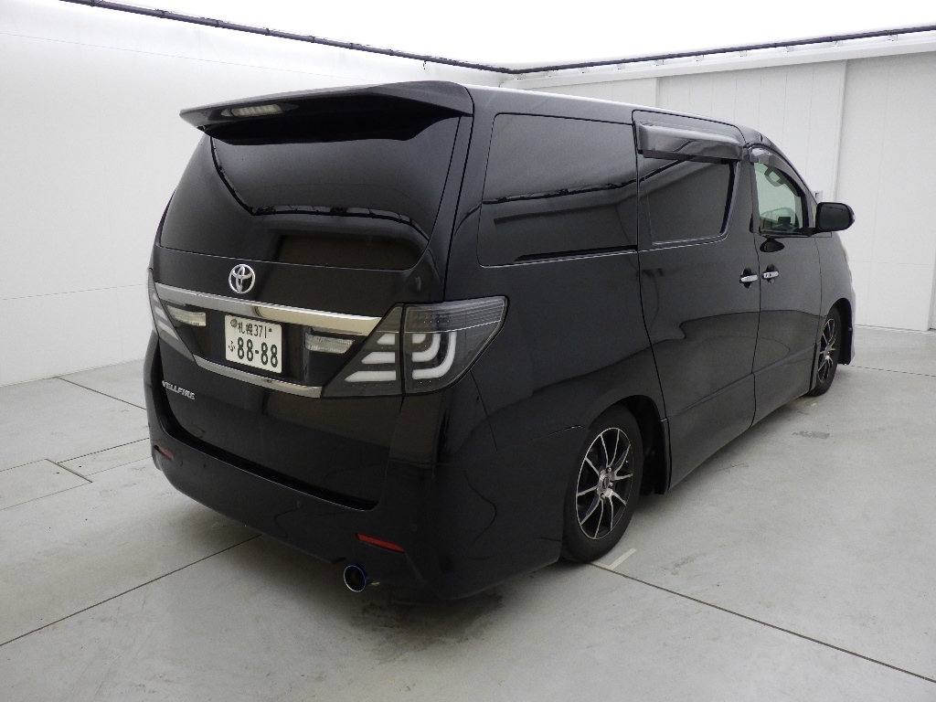 TOYOTA VELLFIRE