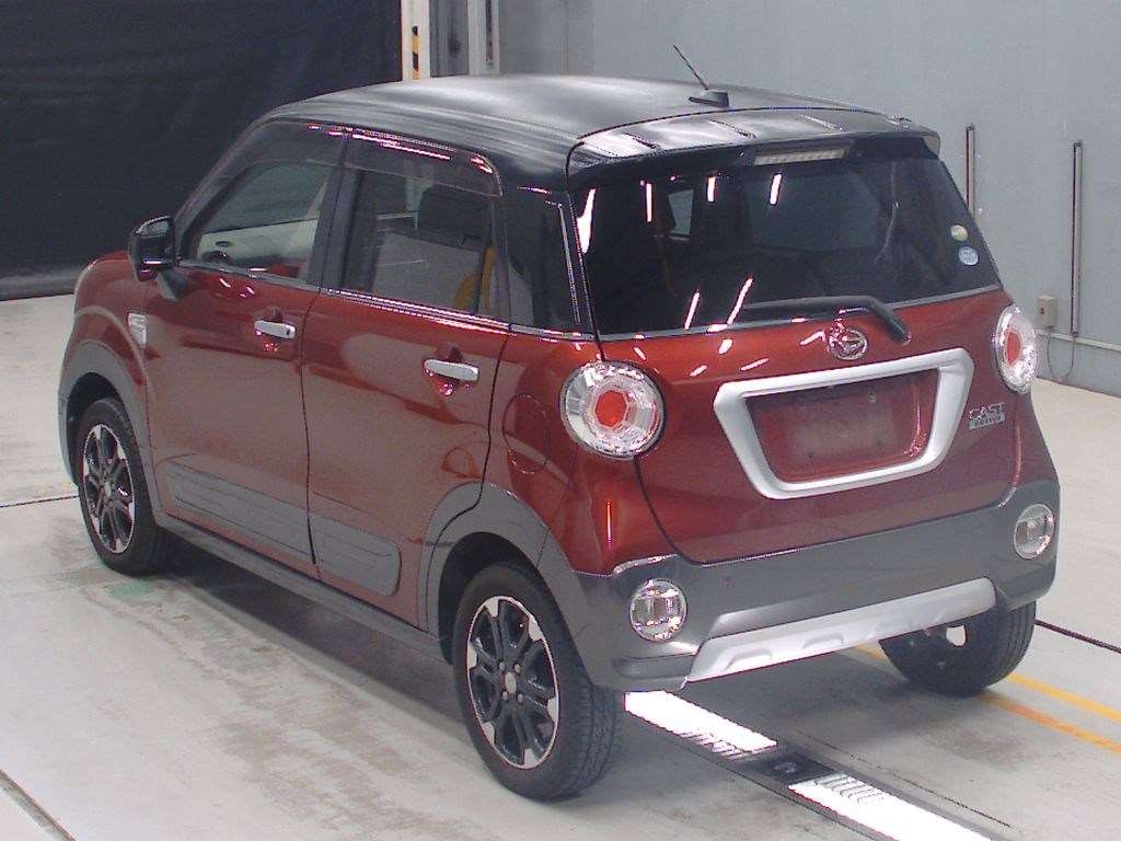 DAIHATSU CAST