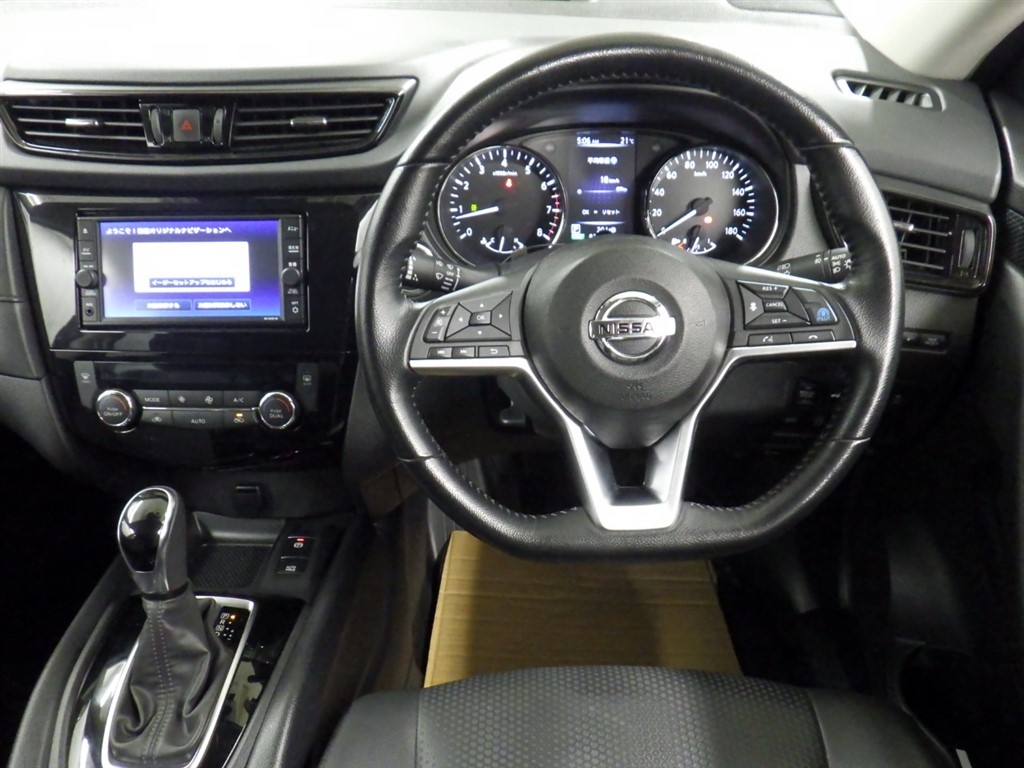 NISSAN X-TRAIL