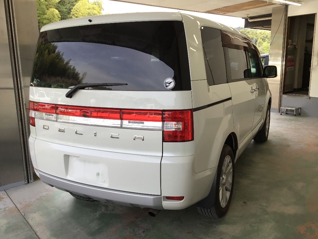 MITSUBISHI DELICA D:5