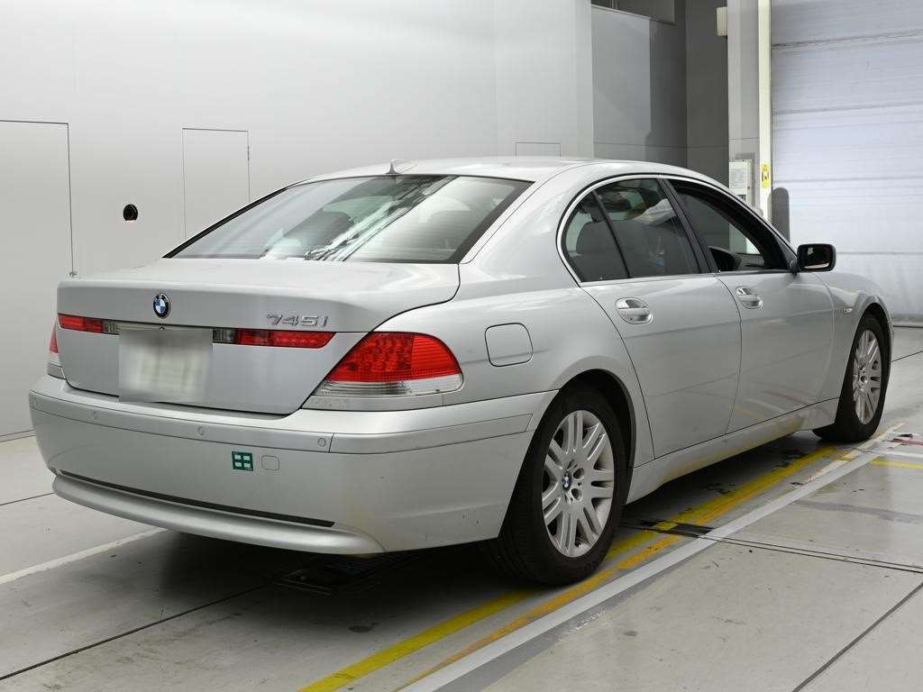 BMW 7-SERIES