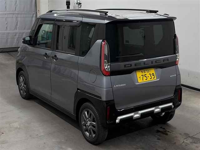 MITSUBISHI DELICA MINI