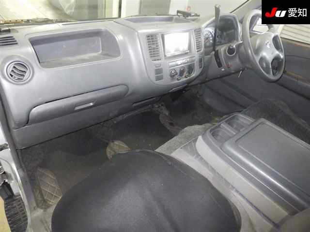 NISSAN CARAVAN