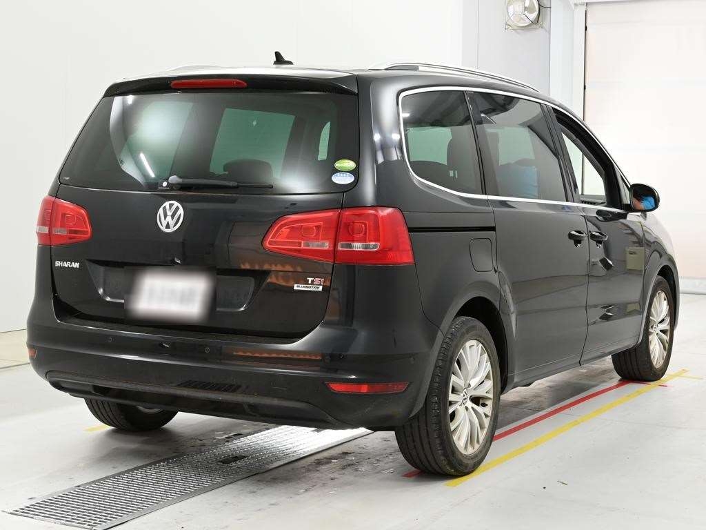 VOLKSWAGEN SHARAN