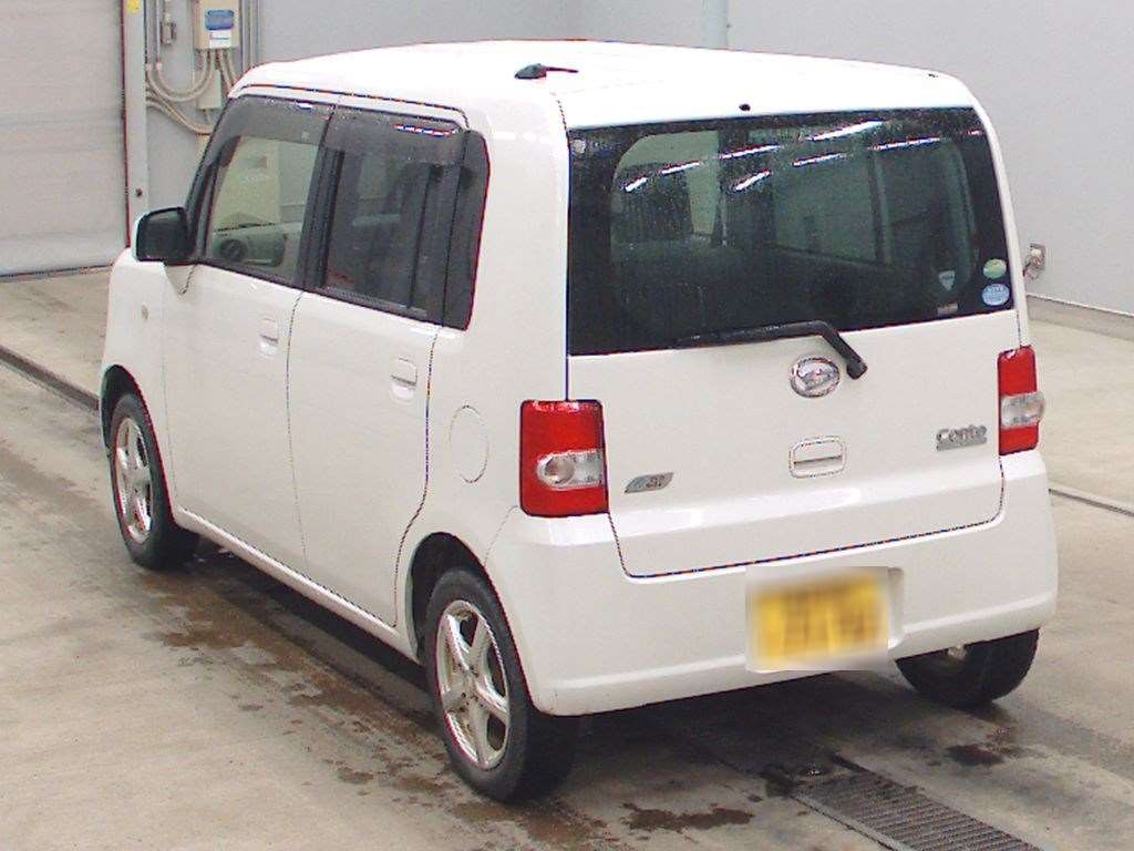 DAIHATSU MOVE CONTE