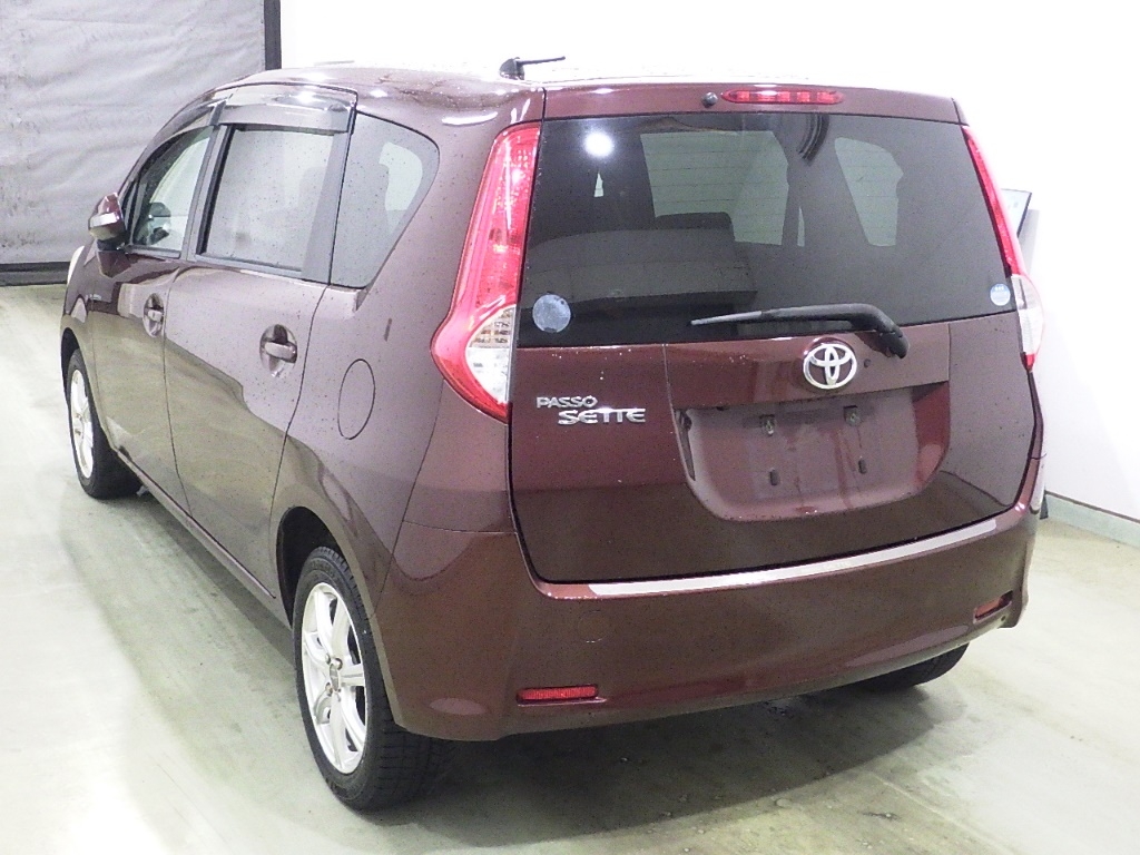 TOYOTA PASSO SETTE