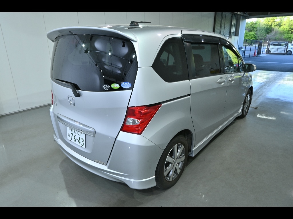 HONDA FREED