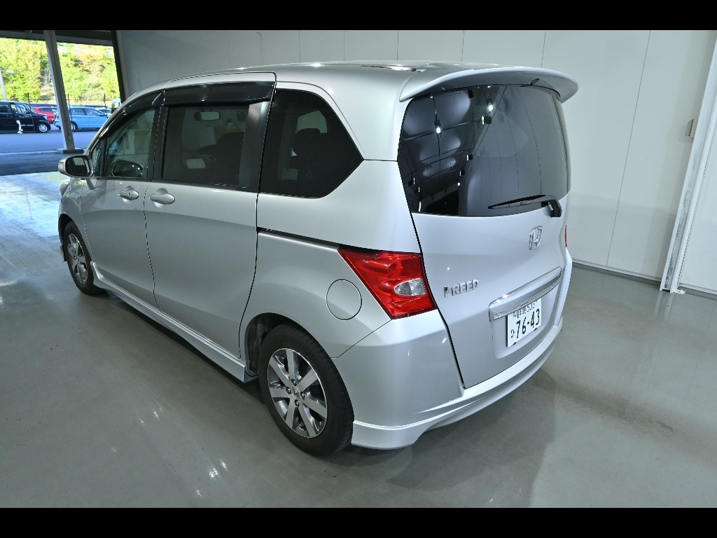 HONDA FREED