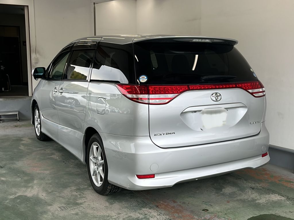 TOYOTA ESTIMA
