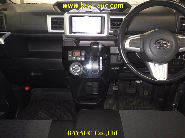 DAIHATSU WAKE
