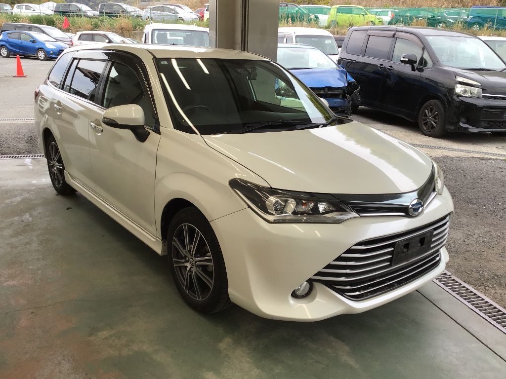 TOYOTA COROLLA FIELDER