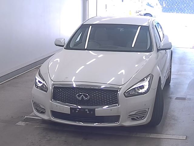 NISSAN FUGA