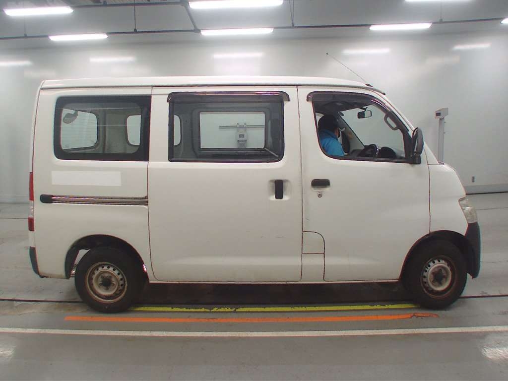 TOYOTA LITE ACE