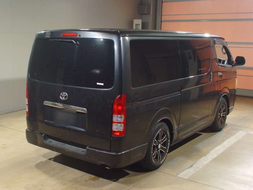 TOYOTA REGIUS ACE