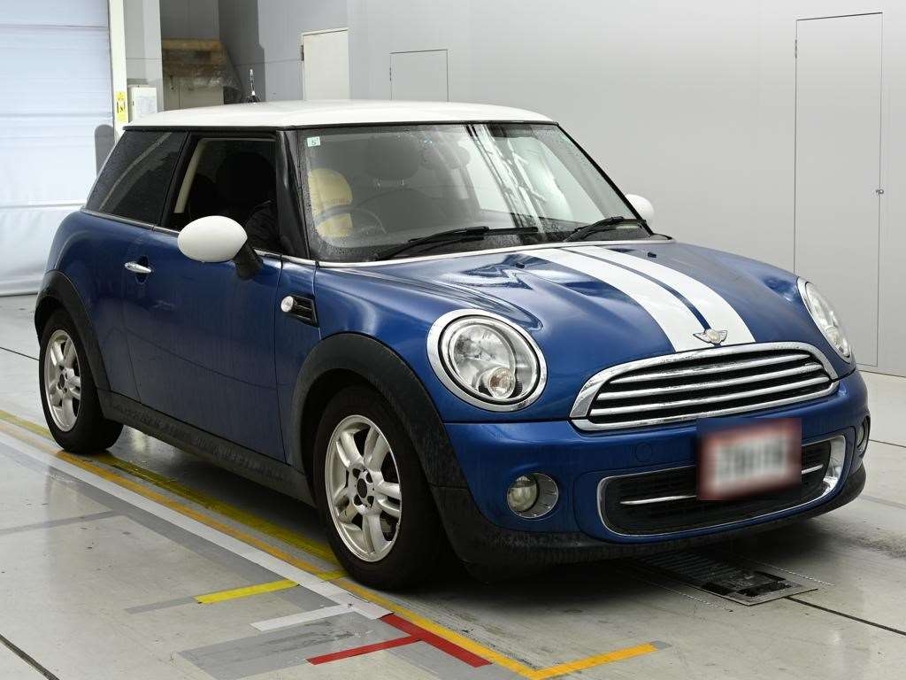MINI HATCH