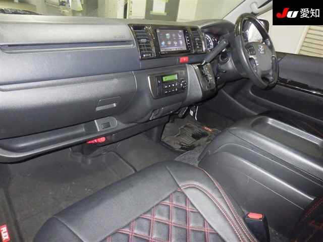 TOYOTA REGIUS ACE