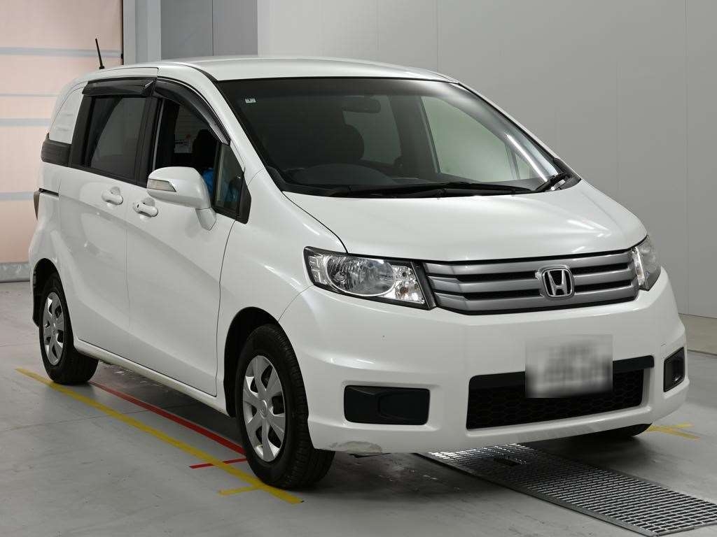 HONDA FREED SPIKE