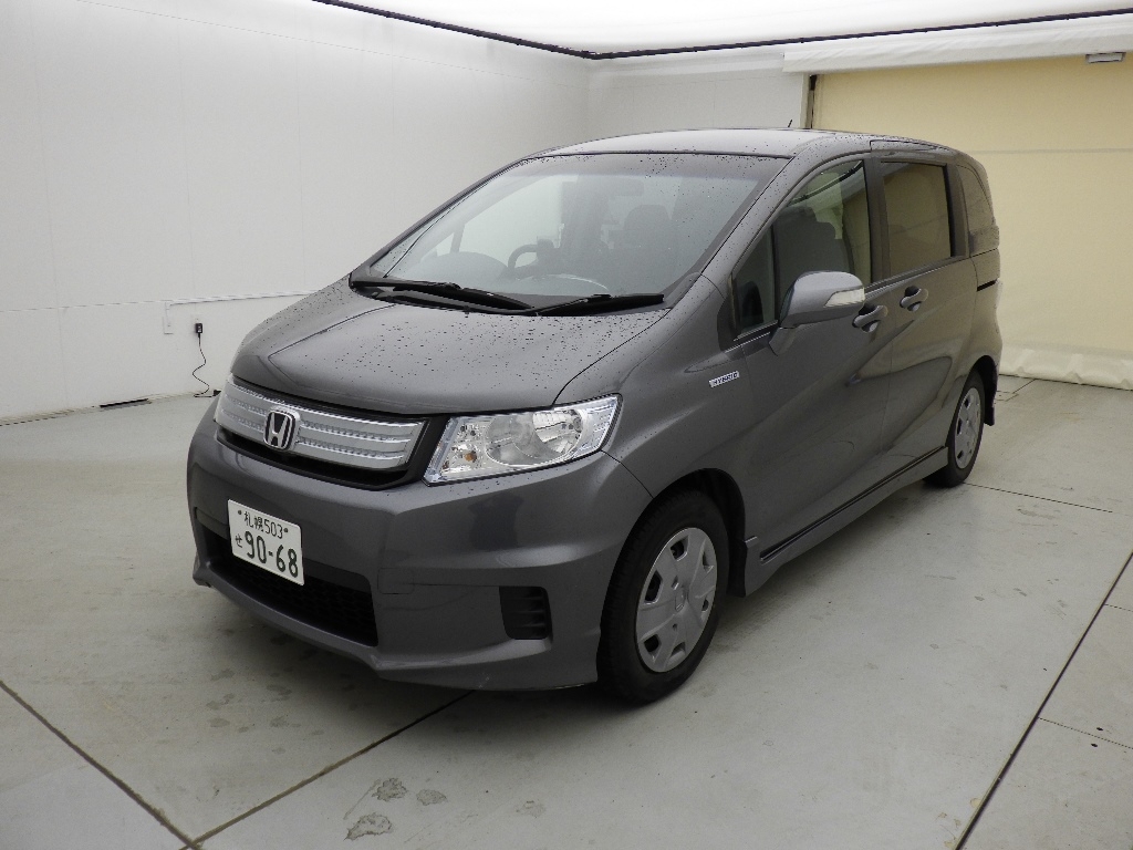 HONDA FREED SPIKE