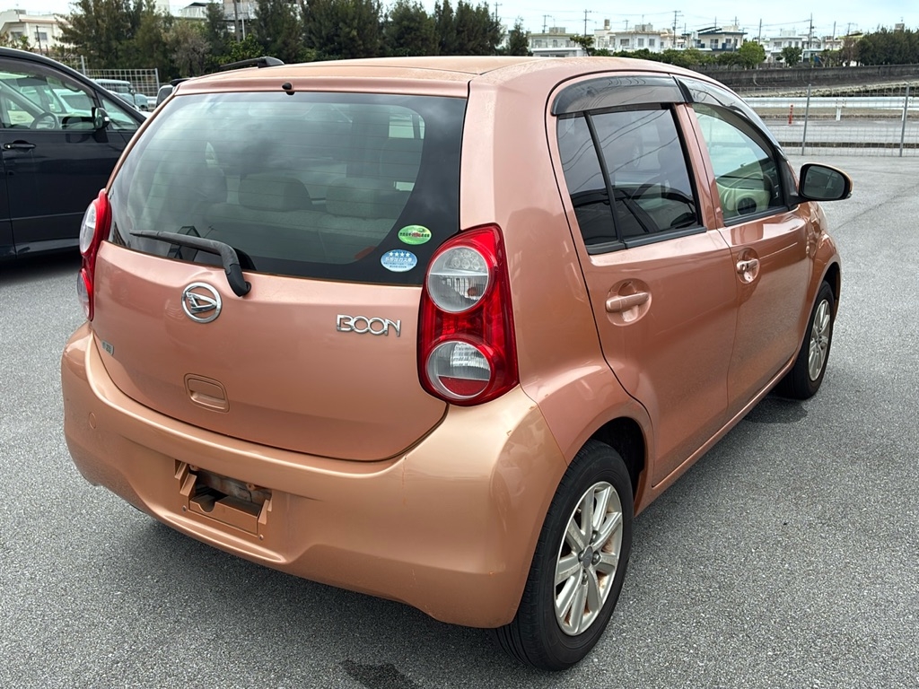 DAIHATSU BOON