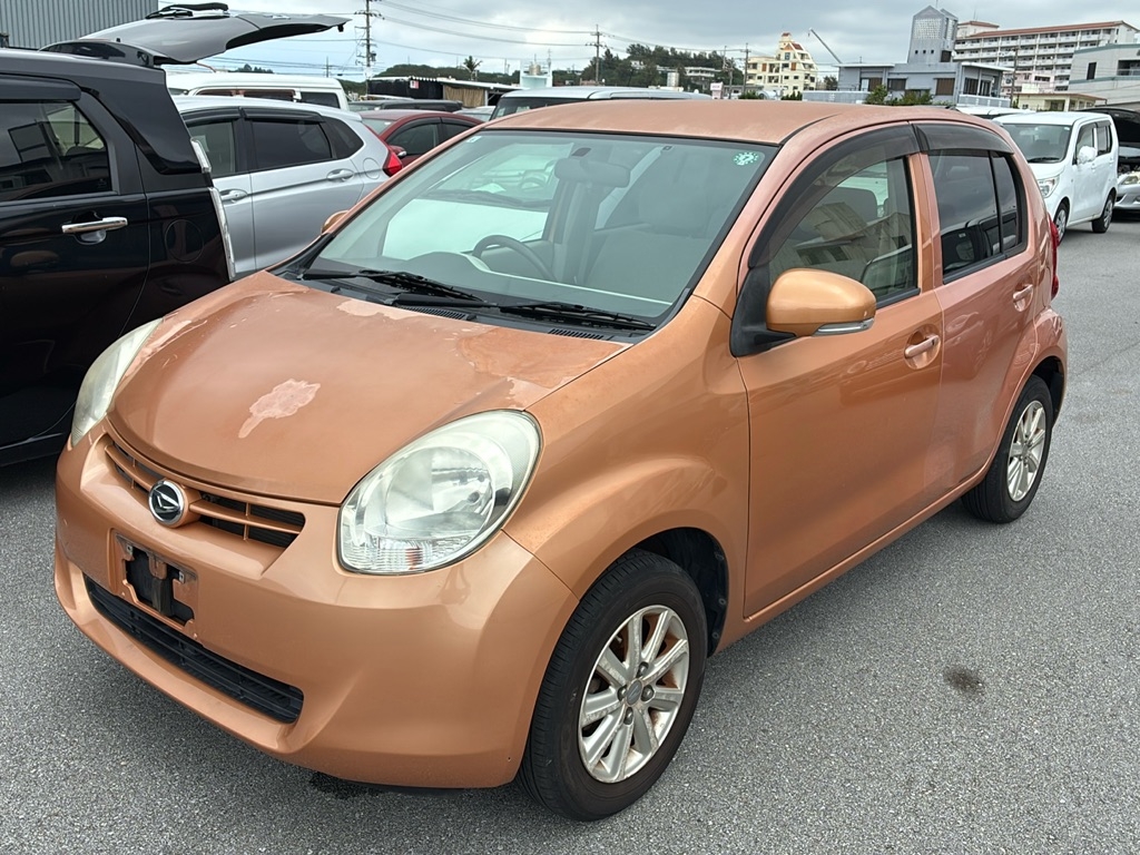 DAIHATSU BOON