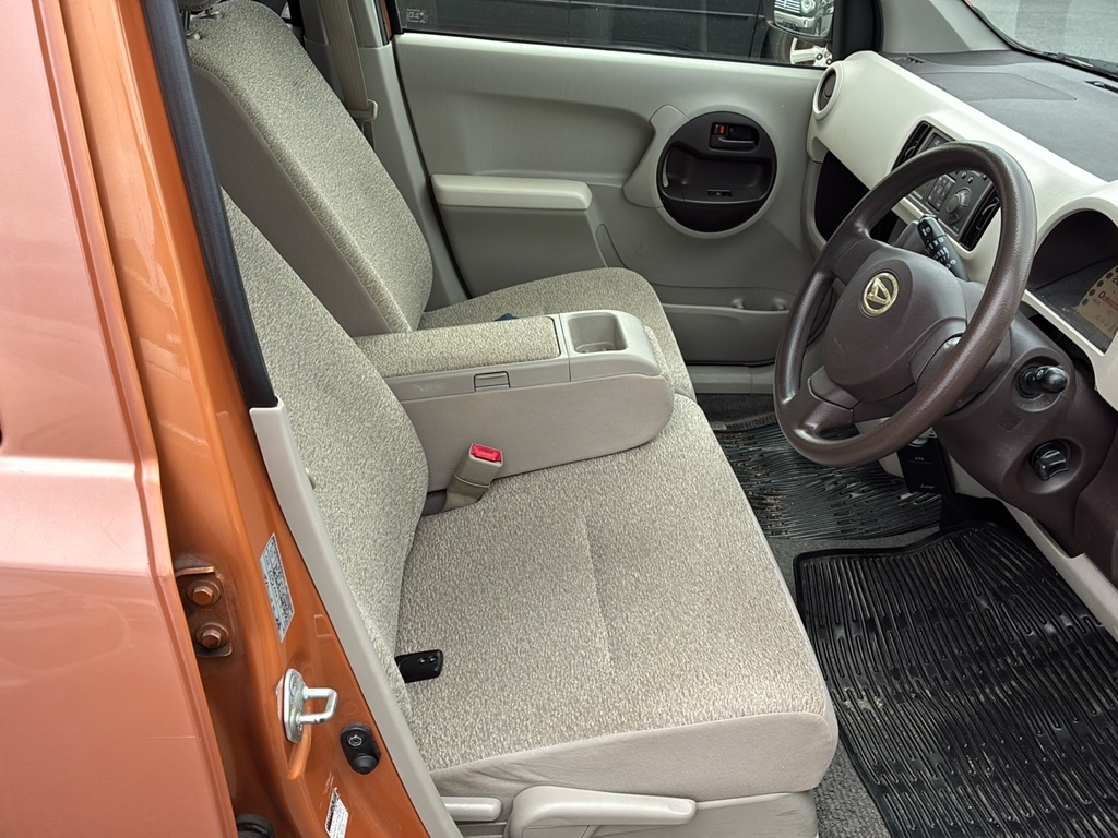 DAIHATSU BOON