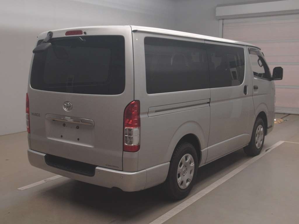 TOYOTA REGIUS ACE