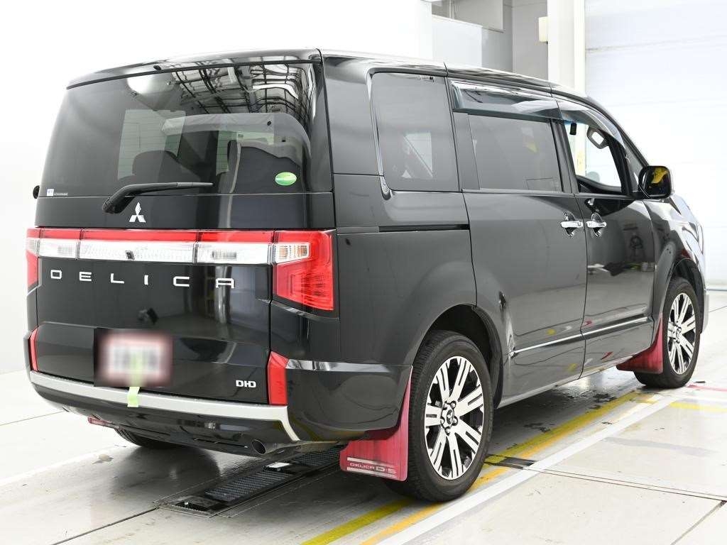 MITSUBISHI DELICA D:5