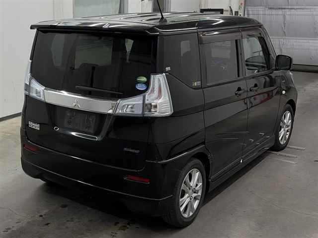 MITSUBISHI DELICA D:2