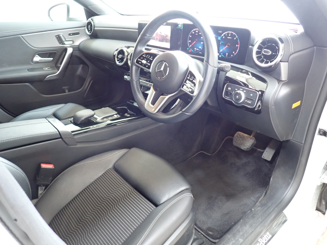 MERCEDES-BENZ CLA-CLASS