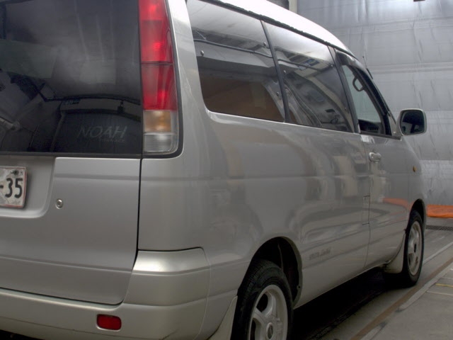 TOYOTA TOWN ACE NOAH